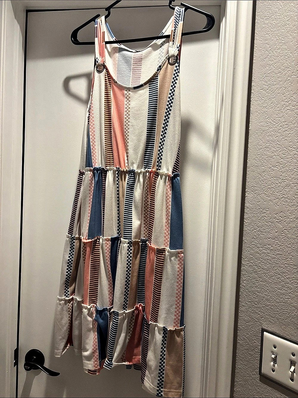 Striped Tiered midi Dress in White & Blue Like New